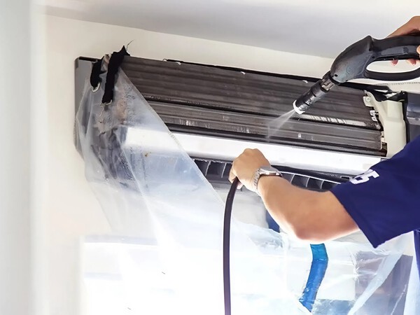 Vệ Sinh Máy Lạnh Tại Bến Cát